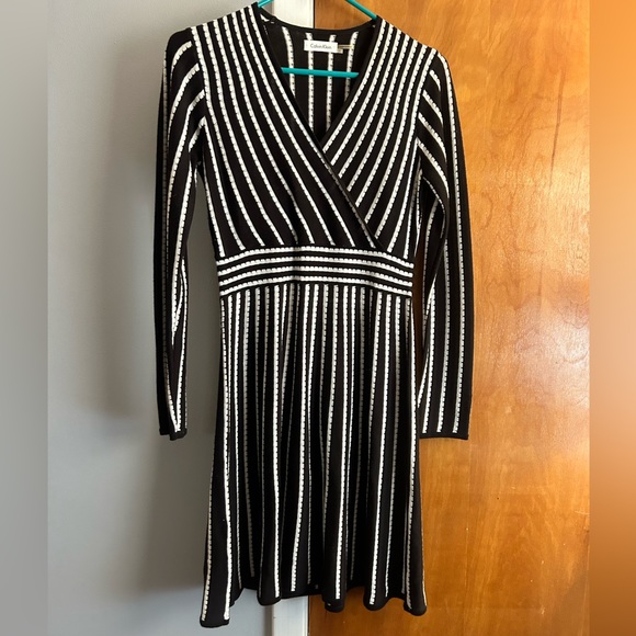 Calvin Klein Dresses & Skirts - Calvin Klein V neck Sweater Dress Small